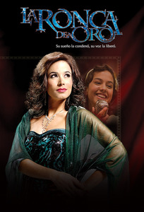 Mujer con voz ronca
